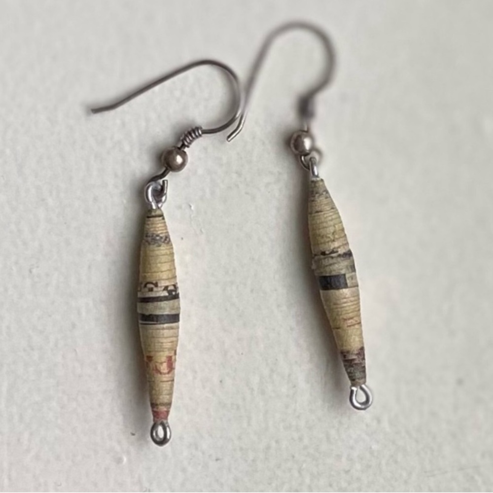 ⭐️FREE with bundle - TEN THOUSAND VILLAGES Recycled Paper Dangle Earrings